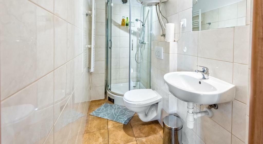 Sereno Apartments Krasków Eksteriør bilde